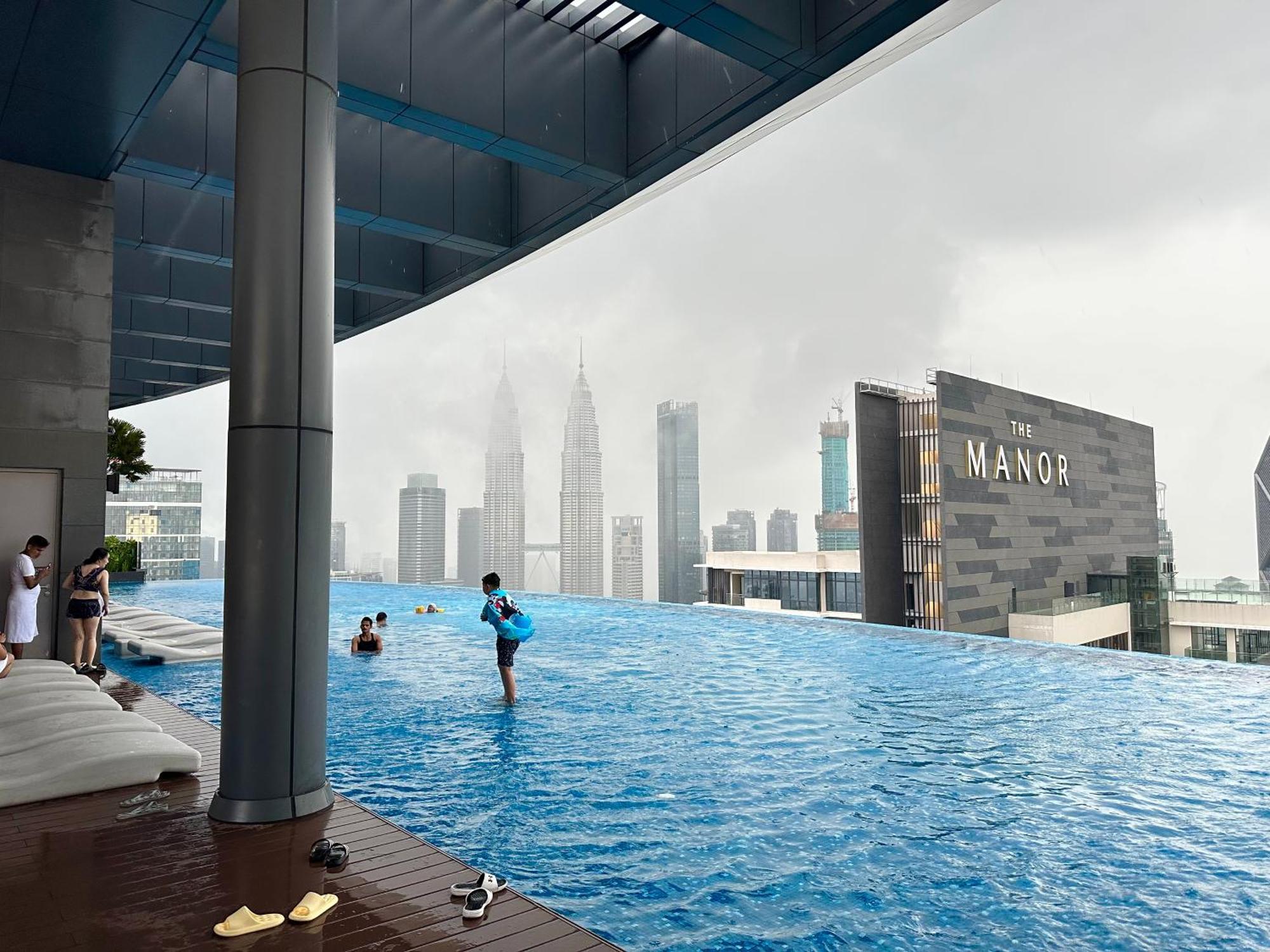 Eaton Service Apartment At Klcc Kuala Lumpur Exterior foto